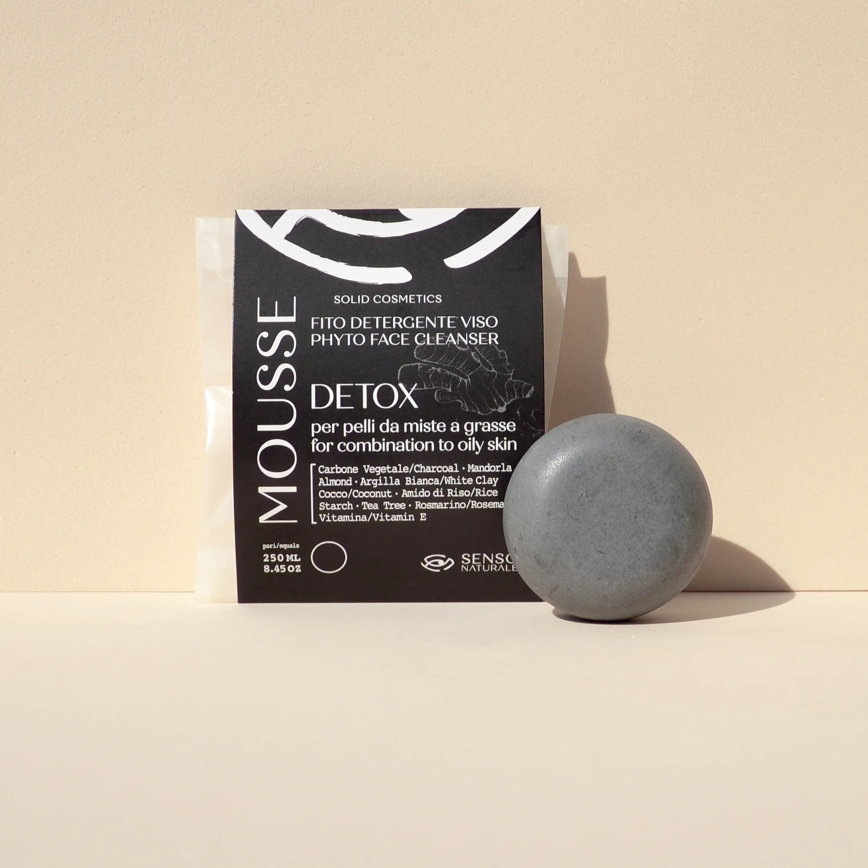 Mousse Viso Detox Con Carbone Attivo