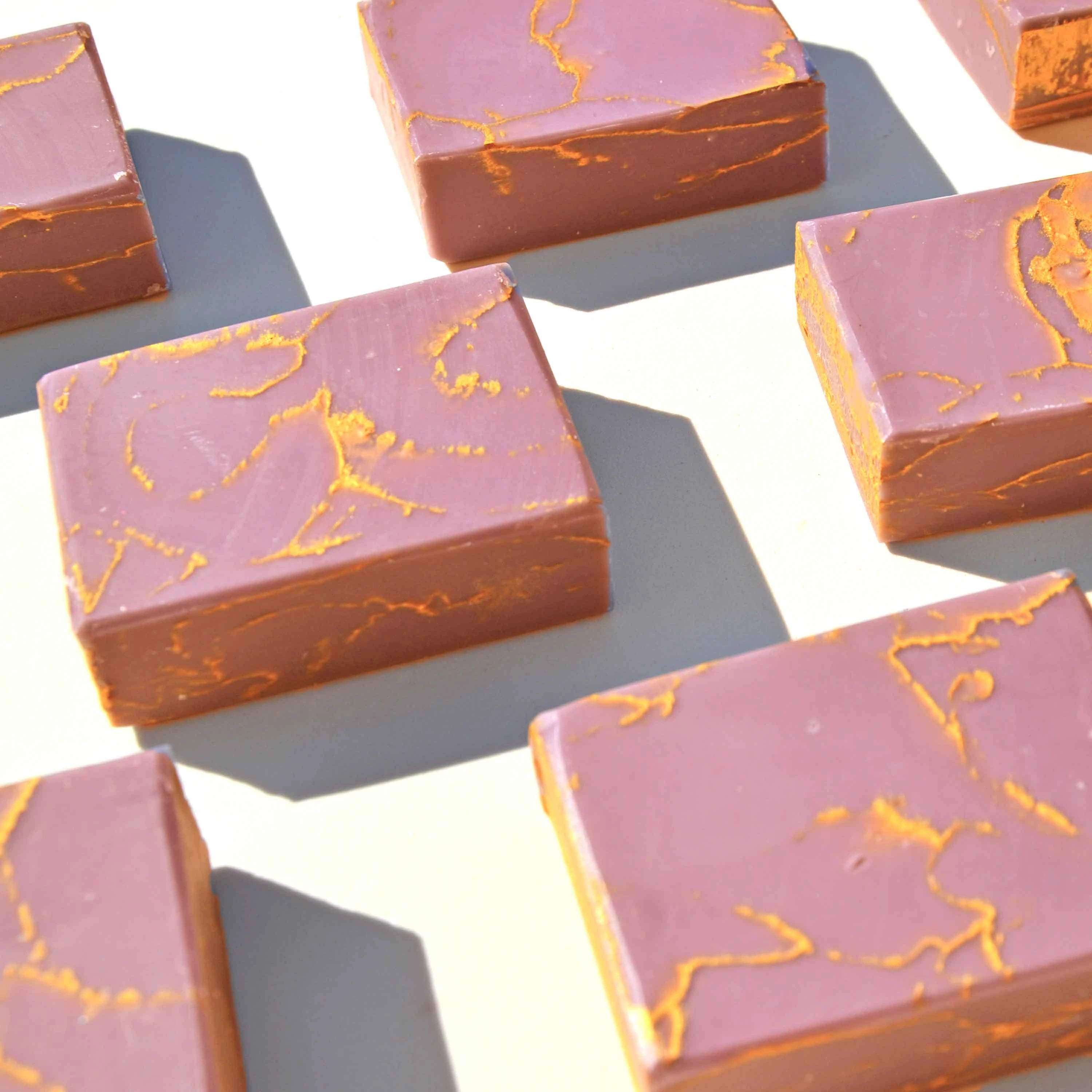 Emotion Box - WALKING IN TUSCANY (Red Wine of Montalcino Tuscany)