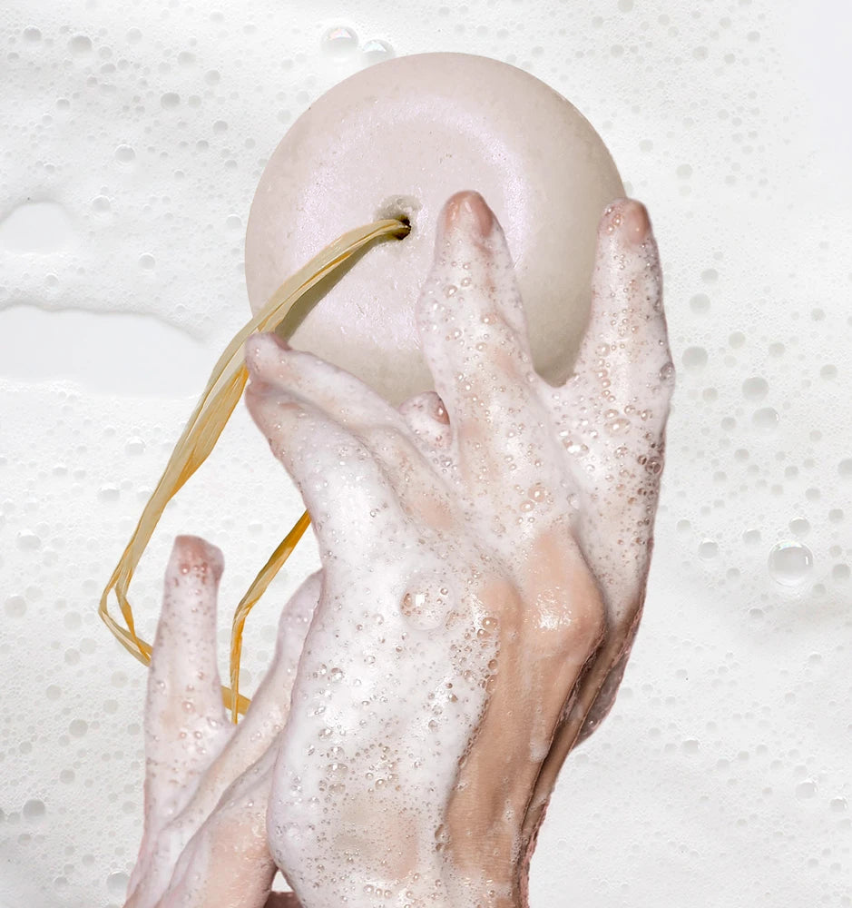 Shampoo solido idratante con oli di Argan, Jojoba e Avena, ideale per capelli secchi e cute sensibile, profumo Vaniglia e Sandalo