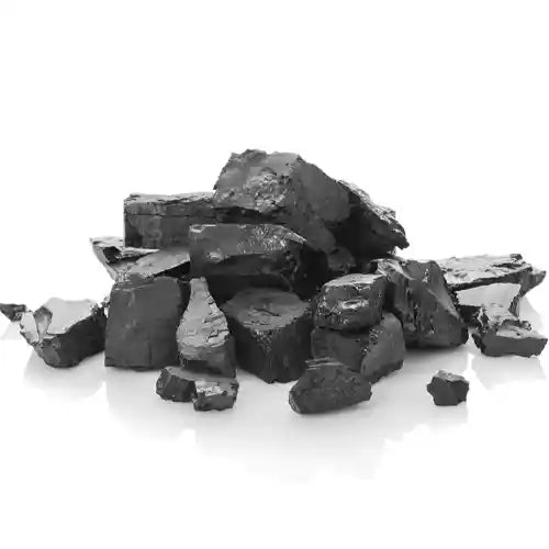 Carbone vegetale attivo, purificante naturale: assorbe impurità, riduce pori dilatati e punti neri senza seccare la pelle.