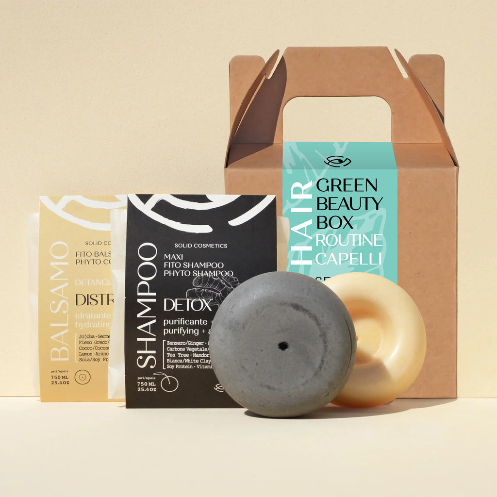 Kit capelli detox Green Routine Senso Naturale – Green Box con shampoo e balsamo solidi purificanti, confezione regalo ecologica in stile natalizio.