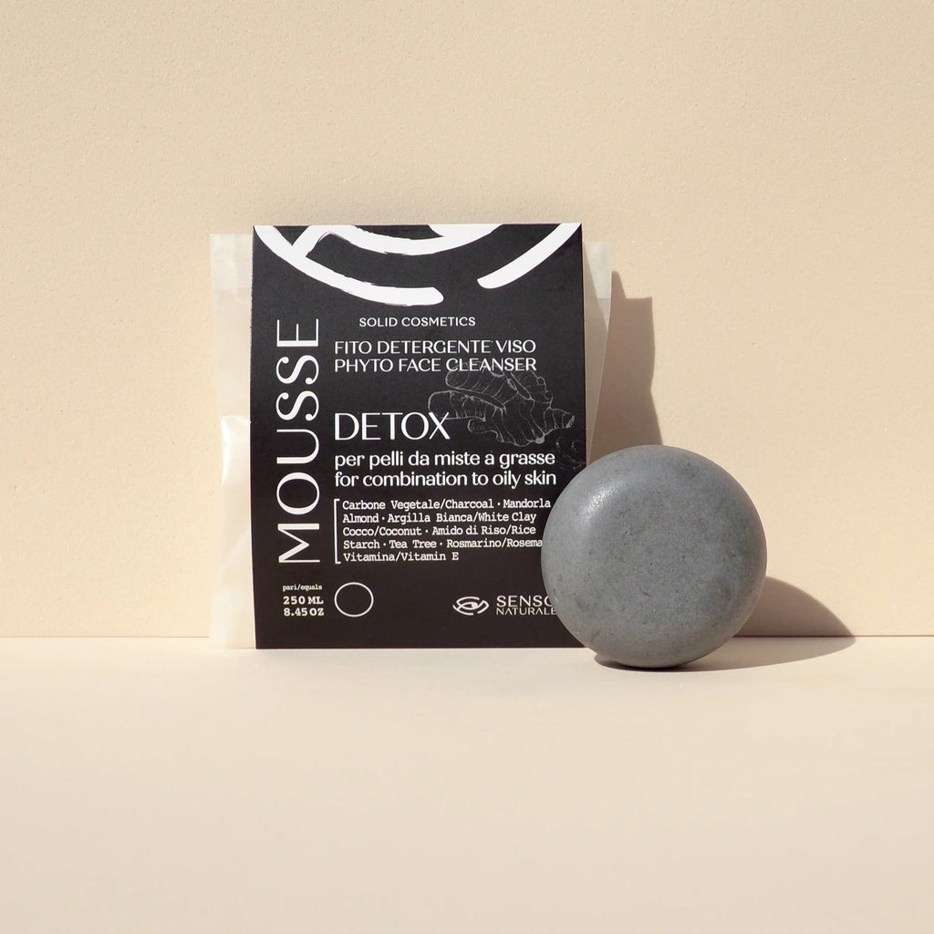 Mousse Viso Detox Con Carbone Attivo