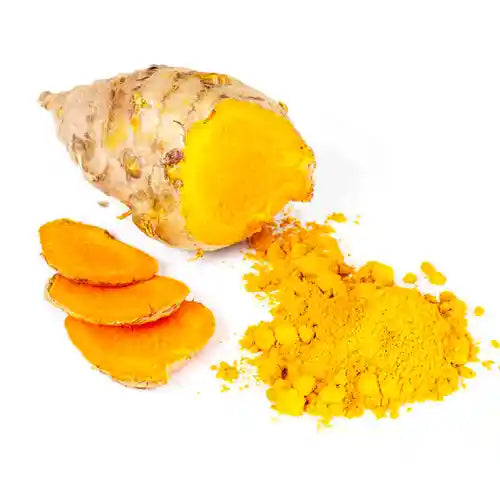 Radice di curcuma, ricca di antiossidanti e principi attivi naturali, ideale per illuminare, lenire e rivitalizzare la pelle.