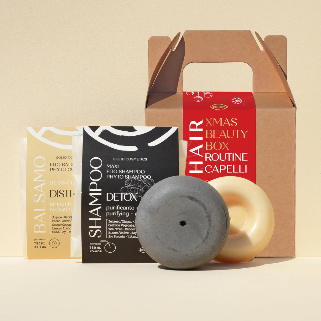 Kit capelli detox natalizio Senso Naturale – Xmas Box con shampoo e balsamo solidi purificanti, confezione regalo ecologica in stile natalizio.