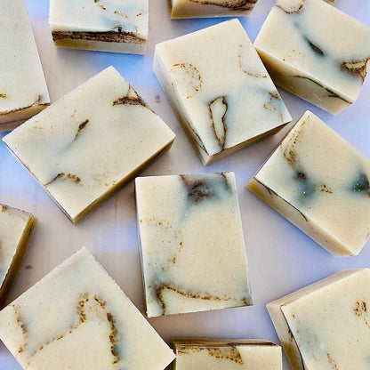 REGENERATING Scrub Cleanser - para pieles normales a mixtas