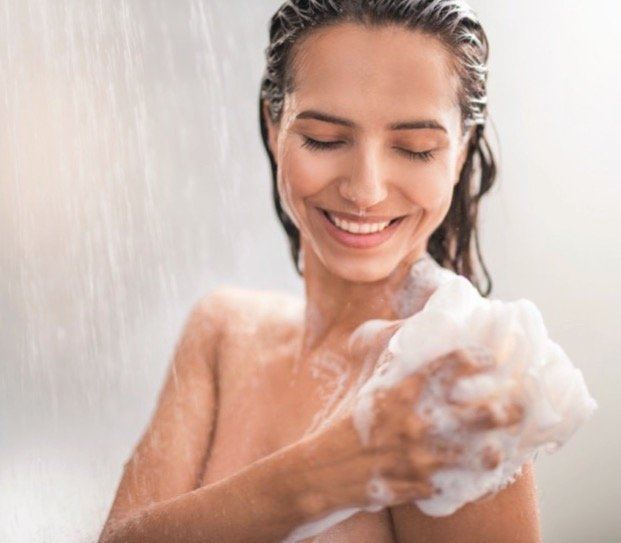 Detergente Scrub RIGENERANTE - per pelle da normale e mista
